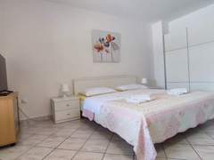 Ferienwohnung - Ferienwohnung Gemütliches Erdgeschoss-Studio für 2 Personen