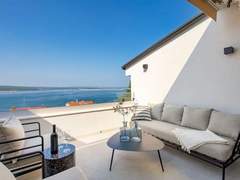 Ferienwohnung - Ferienwohnung Wohnung Frankola mit Pool