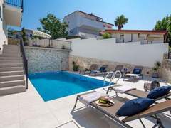 Ferienwohnung - Ferienwohnung Sunrise mit Pool