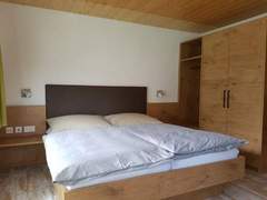 Ferienwohnung - Ferienwohnung Chasa Madlaina, (Samnaun-Dorf).