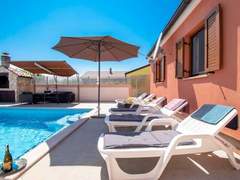 Ferienhaus - Ferienhaus House Loborika