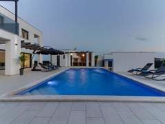 Ferienhaus - Ferienhaus Villa LUKA