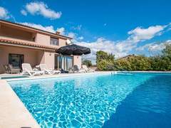 Ferienhaus - Ferienhaus Villa Moki mit beheizbarem  Pool