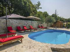 Ferienhaus - Ferienhaus Apia house mit privatem Pool