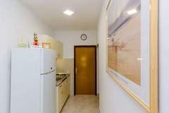 Ferienwohnung - Apartments Botica- Double Room with Balcony and Sea View - Ferienunterkunft in Mlini (2 Personen)