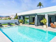 Ferienhaus, Exklusive Unterkunft - Ferienhaus, Villa Villa Tzuki