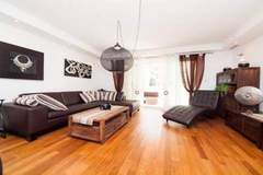 Ferienwohnung - Apartment Vesna - Superior Three Bedroom Apartment with Balcony - Ferienunterkunft in Dubrovnik (6 Personen)