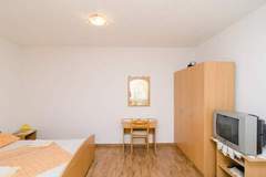Ferienwohnung - Apartments Skurla - Studio Apartman (A2 bijeli) - Ferienunterkunft in Saplunara (2 Personen)