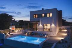 Ferienhaus, Exklusive Unterkunft - Villa Joy - Ferienunterkunft in Pula (7 Personen)