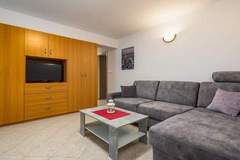 Ferienwohnung - Charming Lovran Apartments with Wonderful Sea View -  One Bedroom Apartment - Ferienunterkunft in Lovran (3 Personen)