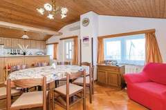 Ferienwohnung - Scenic Seafront Brsec Apartment - Three Bedroom Apartment  with Terrace - Ferienunterkunft in Brsec (9 Personen)