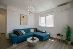 Ferienwohnung - Spacious Luxury Trogir Apartments - Superior Two Bedroom Apartment (Mila) - Ferienunterkunft in Trogir (4 Personen)