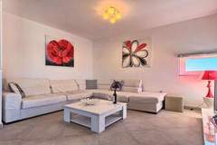 Ferienwohnung - Luxury Apartment Okrug Gornji with Sea View and Pool - Three Bedroom Apartment with Sea View and Pool - Ferienunterkunft in Okrug Gornji (6 Personen)
