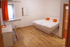 Ferienwohnung - Rooms Lidija 17 - Double Room (3) - Ferienunterkunft in Zagreb (2 Personen)
