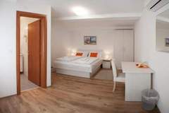 Ferienwohnung - Rooms Lidija 17 - Standard Double Room (5) - Ferienunterkunft in Zagreb (2 Personen)