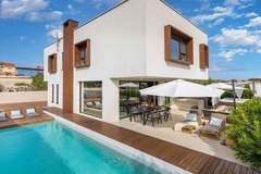 Ferienhaus, Exklusive Unterkunft - Ferienunterkunft in Pula (6 Personen)