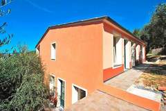 Ferienwohnung - Apartments Borgo Verde, Imperia-B5 superior - Ferienunterkunft in Imperia (5 Personen)