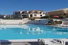 Ferienwohnung - RESIDENCE BAIA SANTA REPARATA - THREE-ROOM APARTMENT 4 PAX WITH BALCONY SEA VIEW - TWO - Ferienunterkunft in Santa Teresa Gallura (4 Personen)