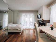 Ferienwohnung - Ferienwohnung Casa Laret 6-11