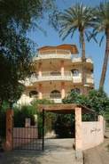 Ferienwohnung - Ferienwohnung Wohnung Luxor apartments