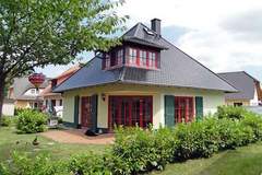 Ferienhaus - Ferienunterkunft in Glowe (6 Personen)