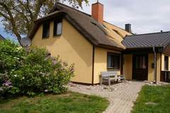 Ferienhaus - Ferienunterkunft in Prerow (4 Personen)