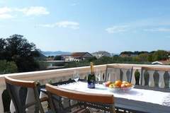 Ferienhaus - Ferienunterkunft in Bibinje (4 Personen)
