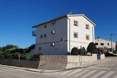 Ferienhaus - Ferienunterkunft in Liznjan (4 Personen)