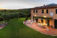 Ferienhaus, Exklusive Unterkunft - Melograno Farmhouse - Ferienunterkunft in Capannori (10 Personen)
