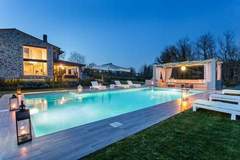 Ferienhaus, Exklusive Unterkunft - Villa Otto - Ferienunterkunft in Orentano (8 Personen)