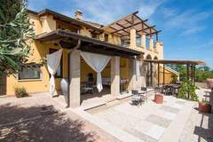 Ferienwohnung - Rosa - Ferienunterkunft in Ascoli Piceno (4 Personen)
