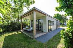 Ferienhaus - River Lodge 'Wellnesshuus' with whirlpool, sauna, bathtub, and sun shower | 2 people - Ferienunterkunft in Zuna (2 Personen)