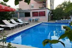 Ferienhaus - Ferienunterkunft in Porec (5 Personen)