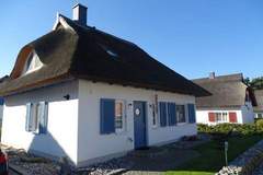 Ferienhaus - Ferienunterkunft in Koserow (4 Personen)