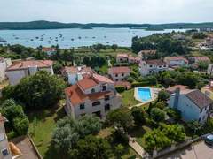 Ferienwohnung - Ferienwohnung Kristalis