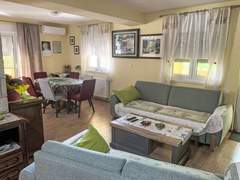 Ferienwohnung - Ferienwohnung Große Ferienwohnung in Ližnjan mit Offenem Kamin