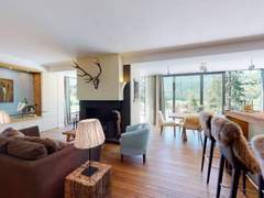 Ferienwohnung - Ferienwohnung Apartment Roseg - Hochwertige 3.5-Zimmerwohnung mit Terrasse und Panoramablick