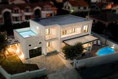 Ferienhaus, Exklusive Unterkunft - Ferienunterkunft in Privlaka (10 Personen)