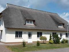 Ferienhaus - Ferienhaus in Garz mit Terrasse und Grill