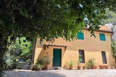 Ferienhaus - Casale del Monte - Ferienunterkunft in Pesaro (8 Personen)