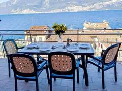 Ferienwohnung - Ferienwohnung Wohnung Casa Kiara nur 20 Meter vom See