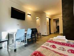 Ferienwohnung - Ferienwohnung Zwei-Zimmer-Wohnung 4 p.l. Villa Linda