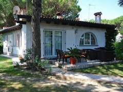 Ferienhaus - Ferienhaus 'Villa Edera' mit privatem Garten