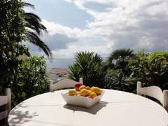 Ferienwohnung - Ferienwohnung Ruhiggelegenes Sutdio mit Gartenterrasse in Strandnähe