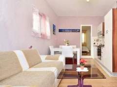 Ferienwohnung - Ferienwohnung Charmante Wohnung La-Le