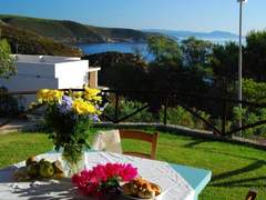 Ferienhaus - Ferienhaus Haus in Torre Dei Corsari mit Privatparkplatz