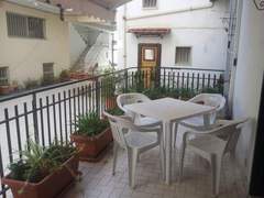 Ferienwohnung - Ferienwohnung Gemütliche Wohnung in Borgo-Sanzio mit Privatparkplatz