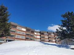 Ferienwohnung - Ferienwohnung Tgesa Sunnmatt Nr. 13 Appartement/Fewo, Bad, WC, 1 Schlafraum