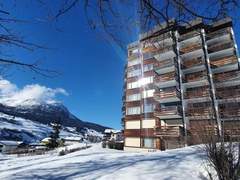 Ferienwohnung - Ferienwohnung Tgesa Piz Mez 24 Appartement/Fewo, Dusche, WC, 2 Schlafräume