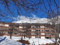 Ferienwohnung - Ferienwohnung Tgesa Sunnmatt Nr 46 Appartement/Fewo, Dusche, WC, 1 Schlafraum